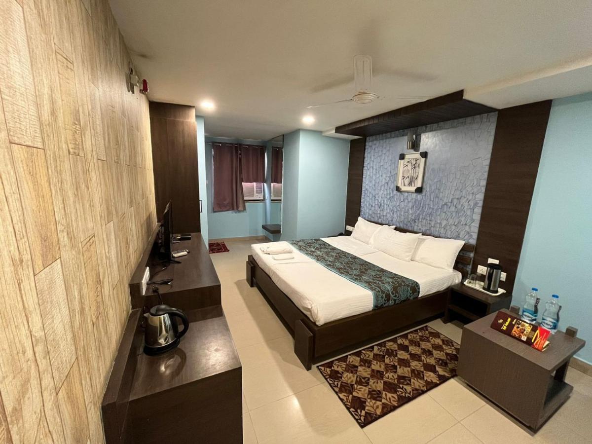 Hotel Pratap Residency Ранчи Екстериор снимка