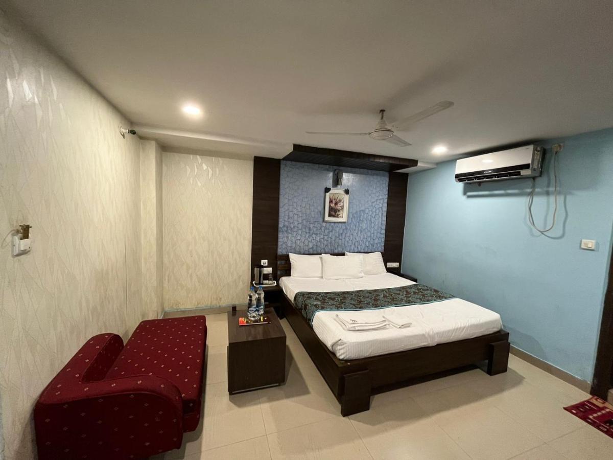 Hotel Pratap Residency Ранчи Екстериор снимка
