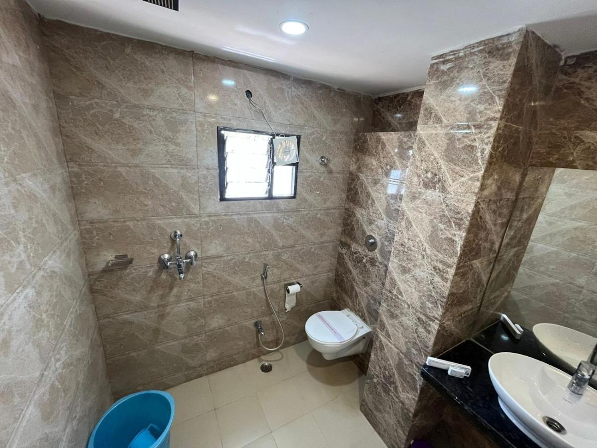 Hotel Pratap Residency Ранчи Екстериор снимка